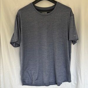 Columbia Women’s 2XL Heathered Blue Navy Tee, great for outdoor activities